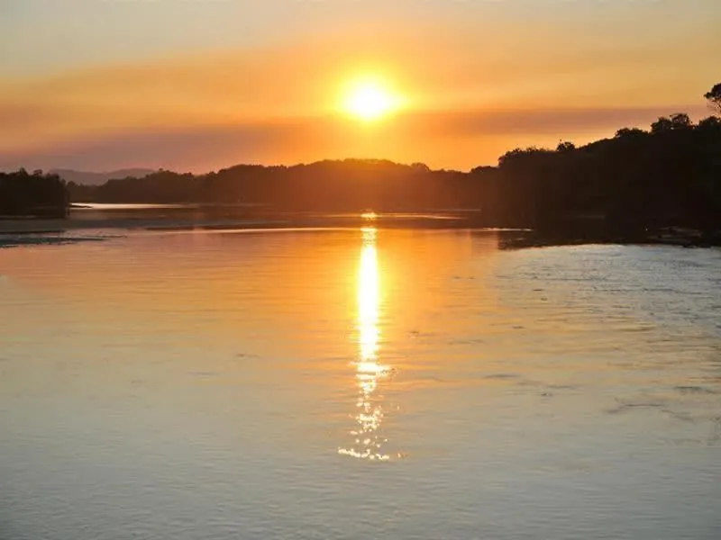 Amazing Currimundi Lakefront Ocean Penthouse Kawana Waters