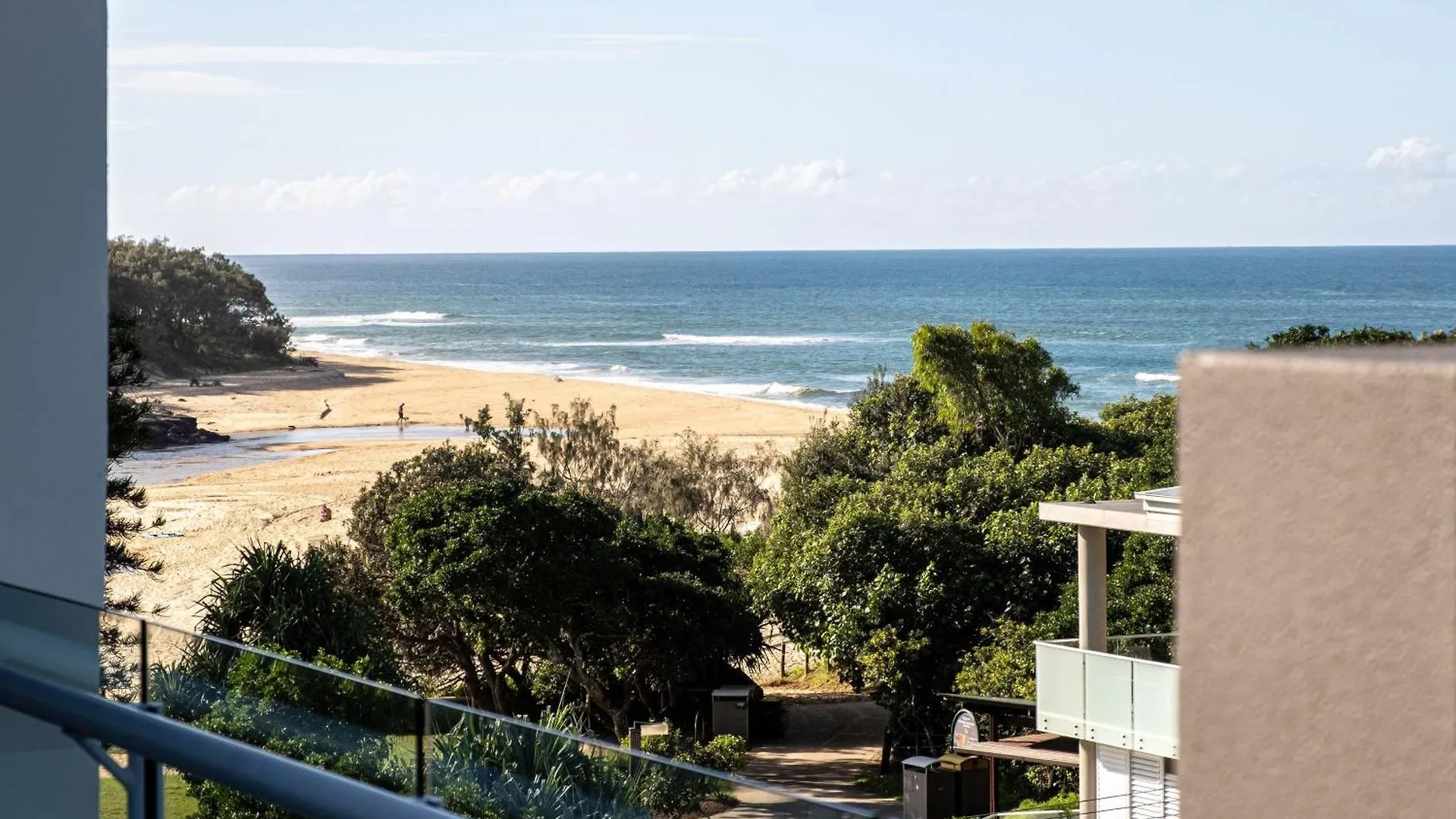 Amazing Currimundi Lakefront Ocean Penthouse Kawana Waters 0*,  Australia